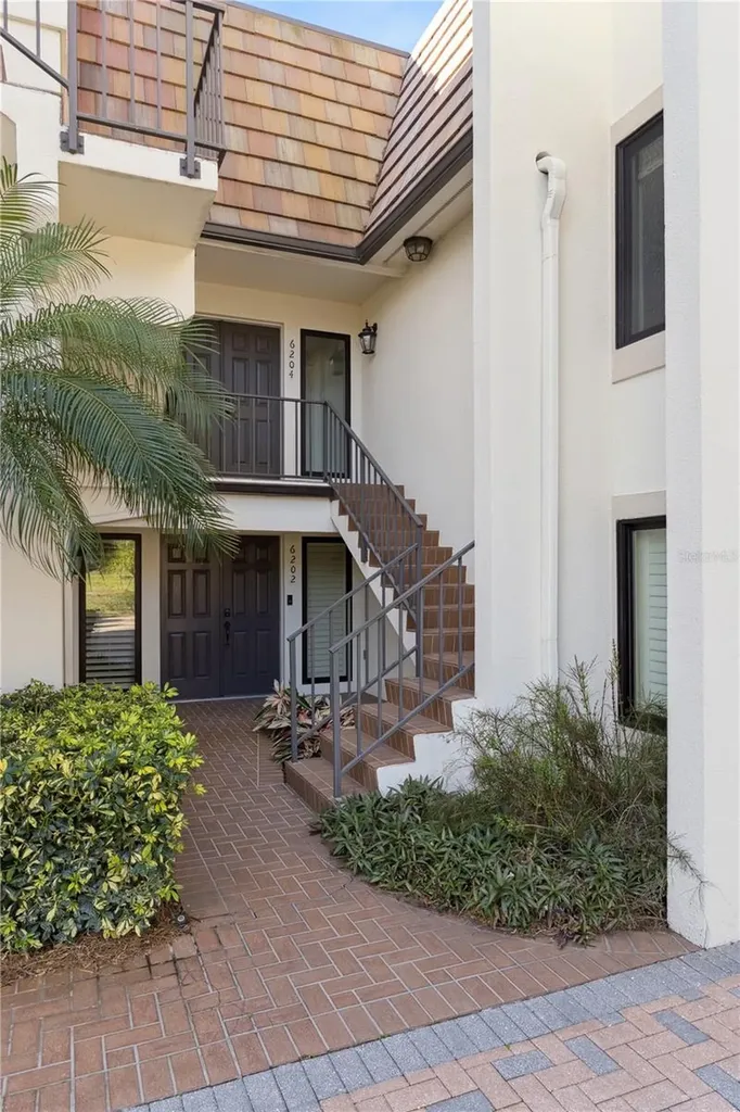 6204 Masters Boulevard Orlando FL 32819