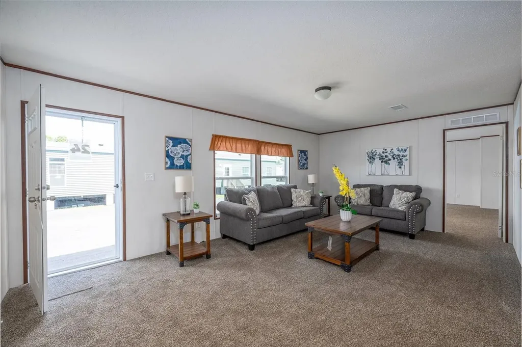 1119 NE County Road 125 Lawtey FL 32058