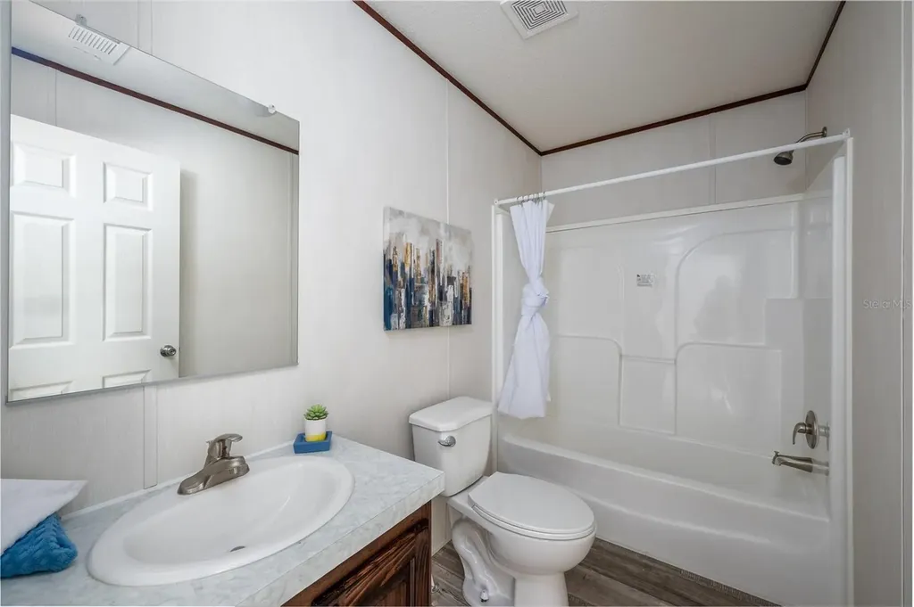1119 NE County Road 125 Lawtey FL 32058