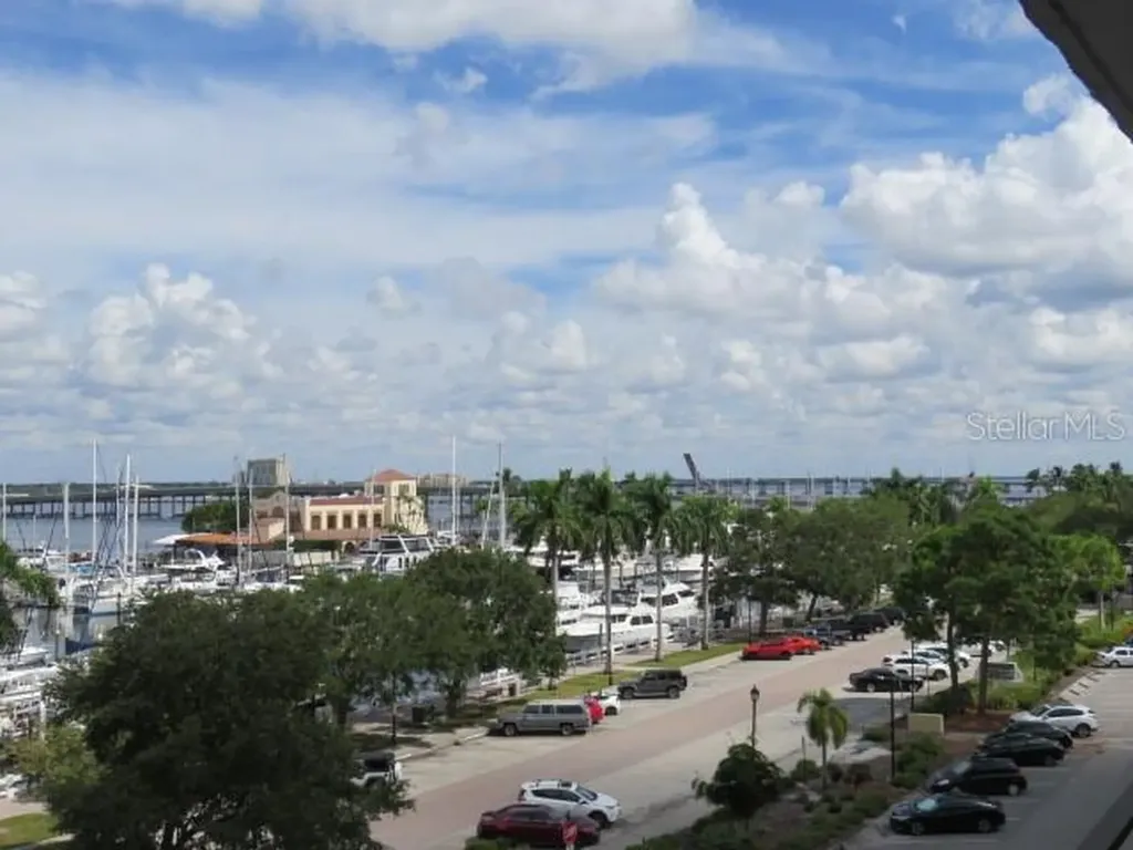 1400 1st Avenue W Bradenton FL 34205