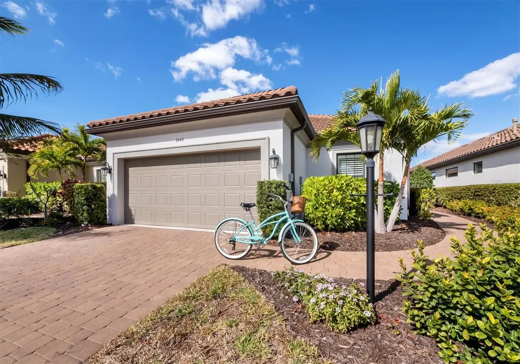 5444 Lampiasi Street Sarasota FL 34238