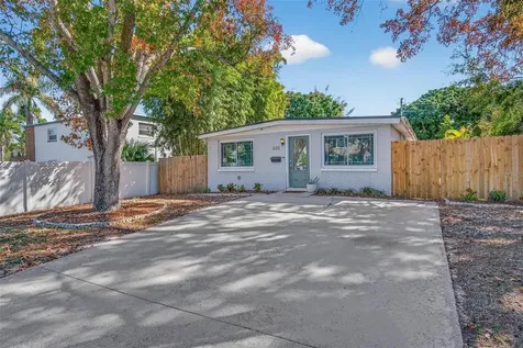 620 50th Avenue N St Petersburg FL 33703
