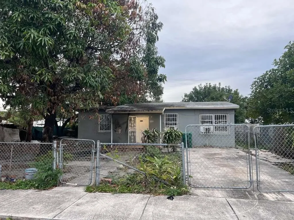 18020 NW 2nd Place Miami FL 33169