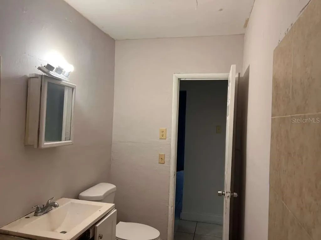 18020 NW 2nd Place Miami FL 33169