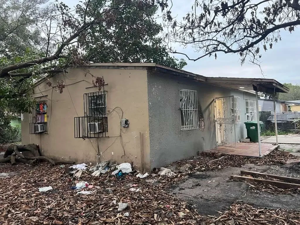 18020 NW 2nd Place Miami FL 33169