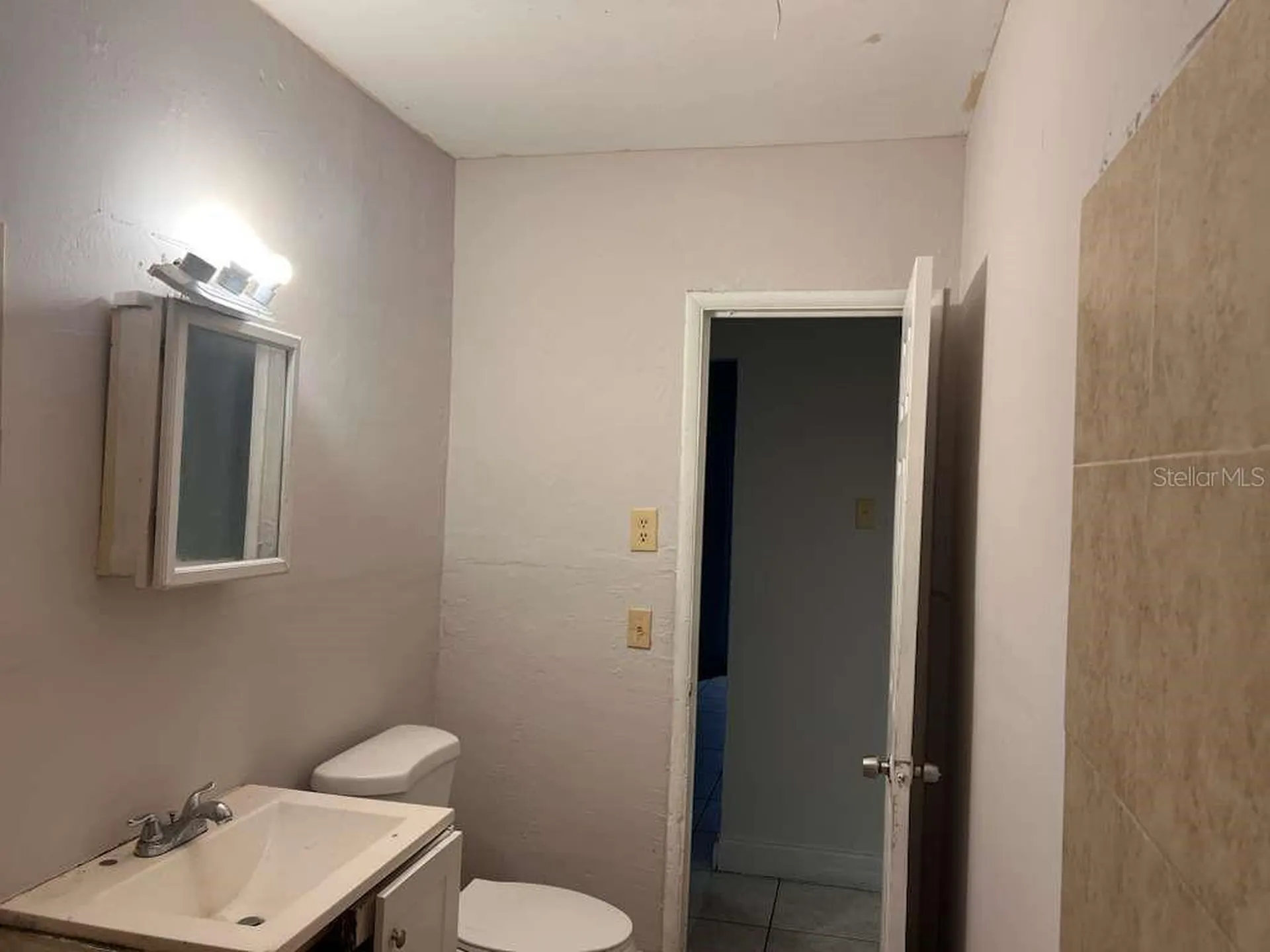 18020 NW 2nd Place Miami FL 33169