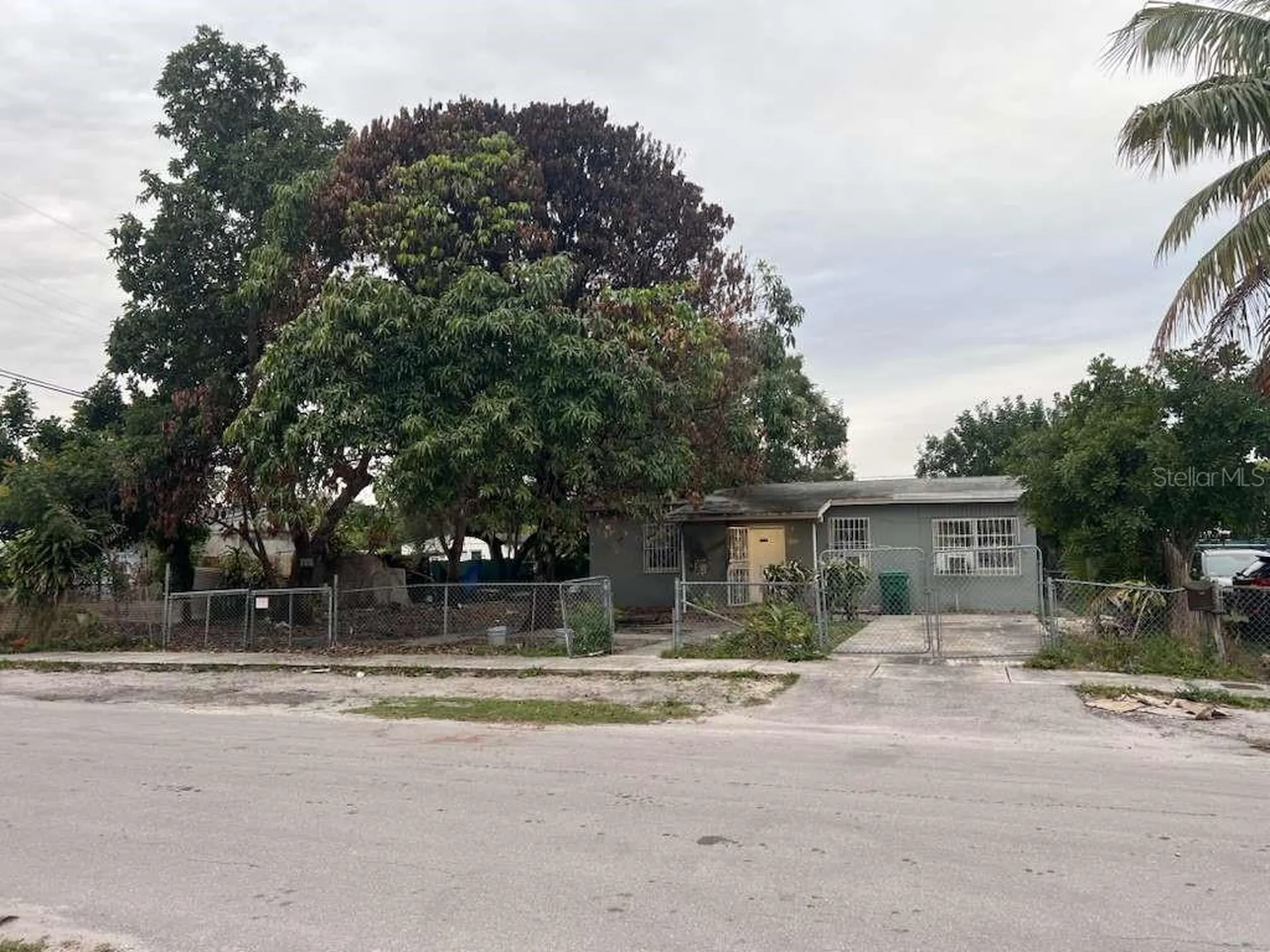18020 NW 2nd Place Miami FL 33169