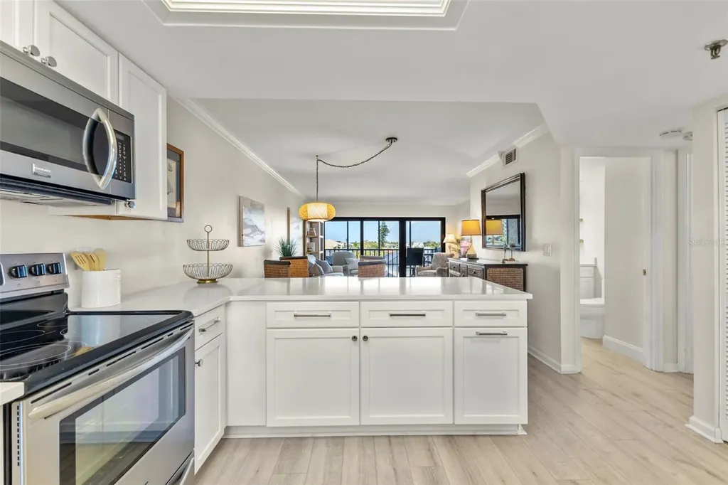 1001 Benjamin Franklin Drive Sarasota FL 34236
