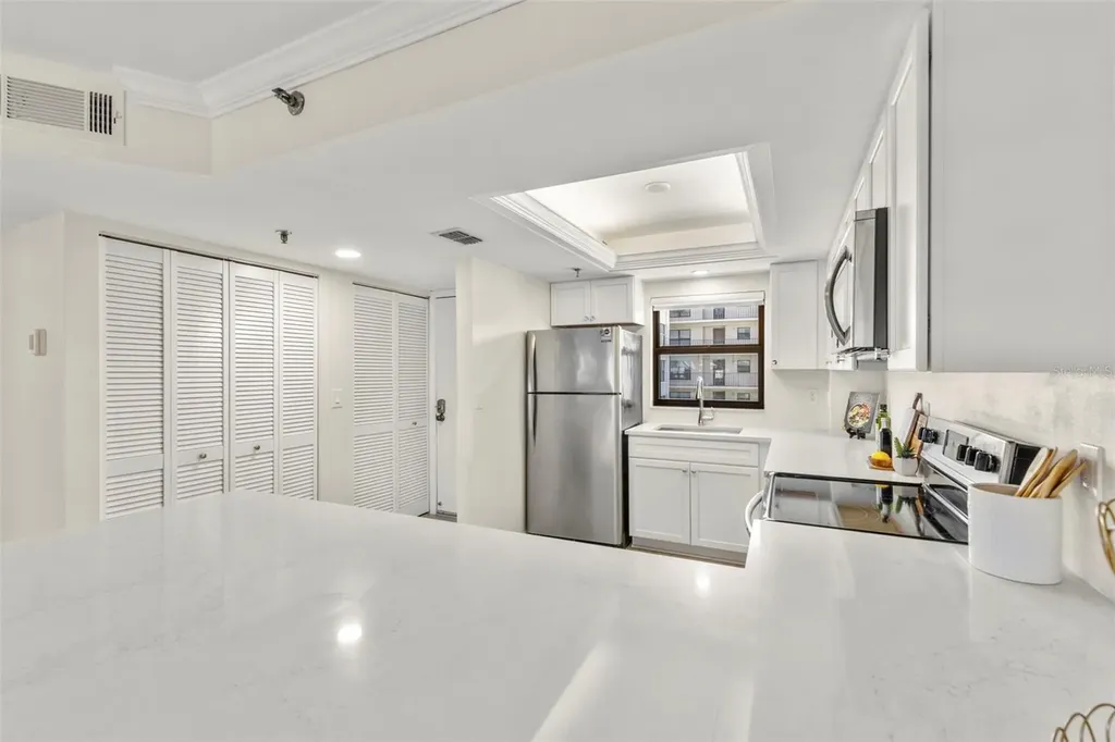 1001 Benjamin Franklin Drive Sarasota FL 34236