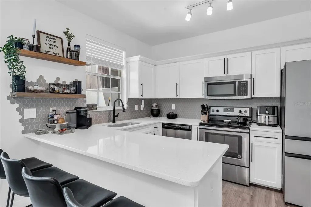 3825 Schoolhouse Road E Fort Myers FL 33916