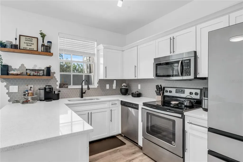 3825 Schoolhouse Road E Fort Myers FL 33916