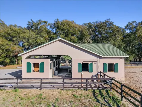 15995 NW 10th Circle Citra FL 32113