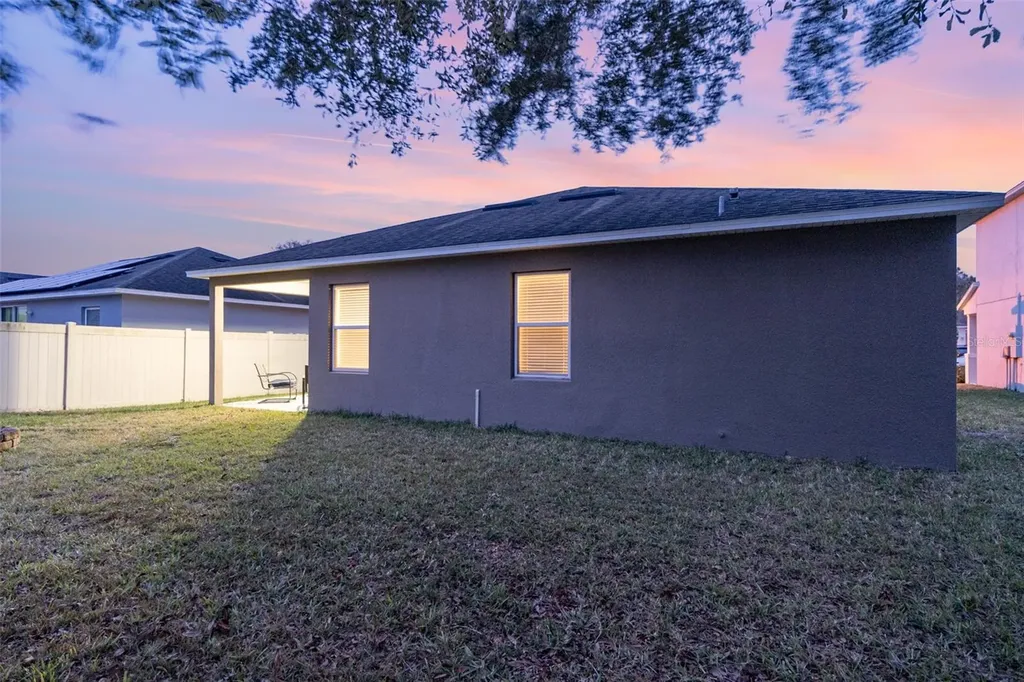1569 Tamarind Road Davenport FL 33896
