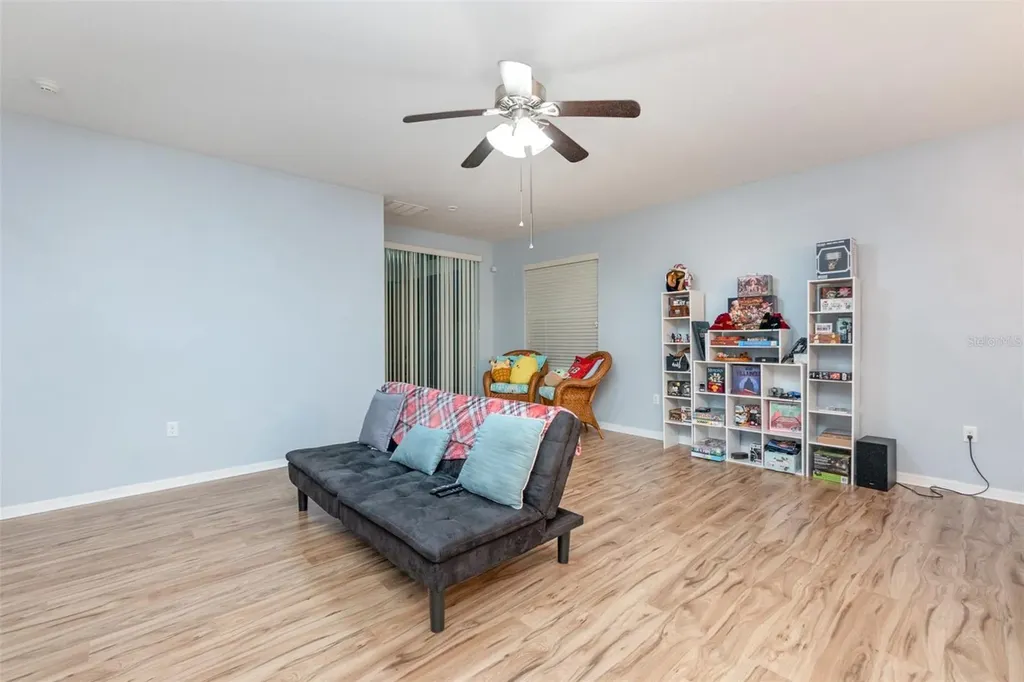 1569 Tamarind Road Davenport FL 33896