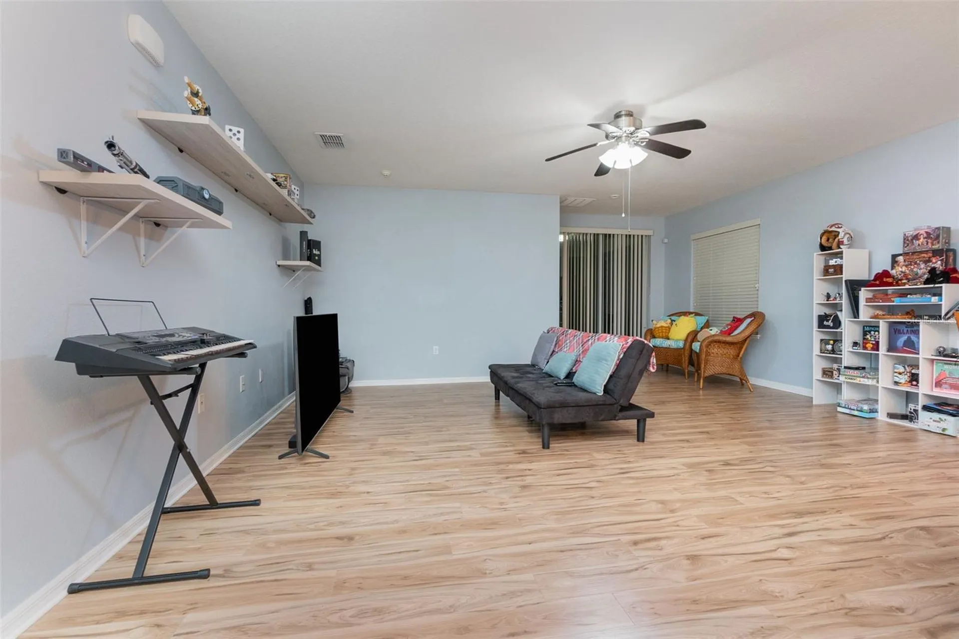 1569 Tamarind Road Davenport FL 33896