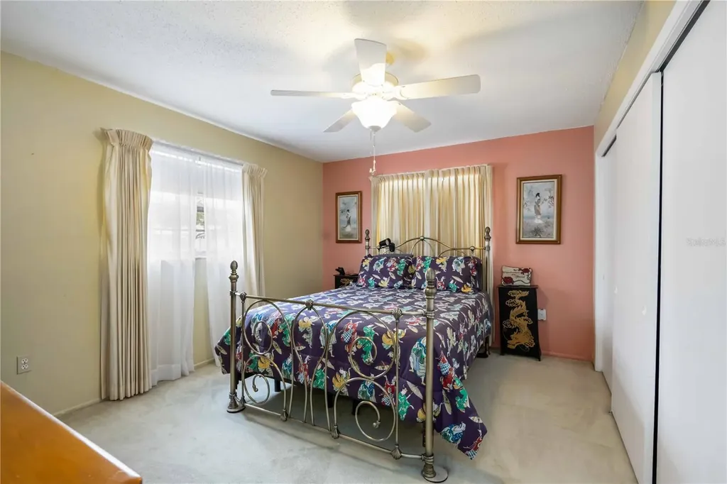 3801 Chinaberry Bradenton FL 34208