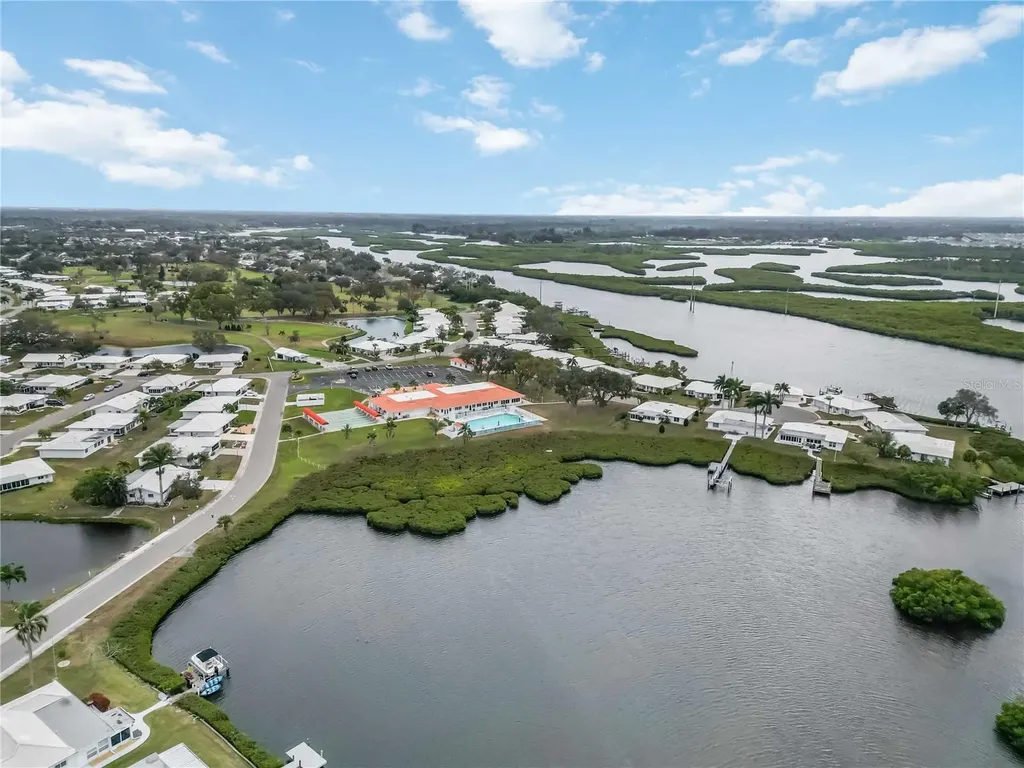 3801 Chinaberry Bradenton FL 34208