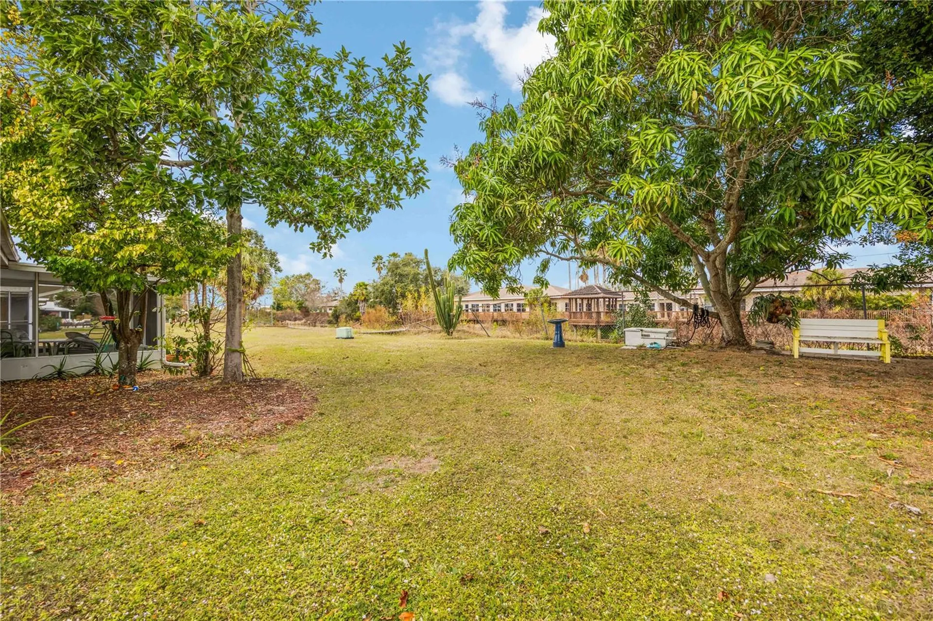 3801 Chinaberry Bradenton FL 34208