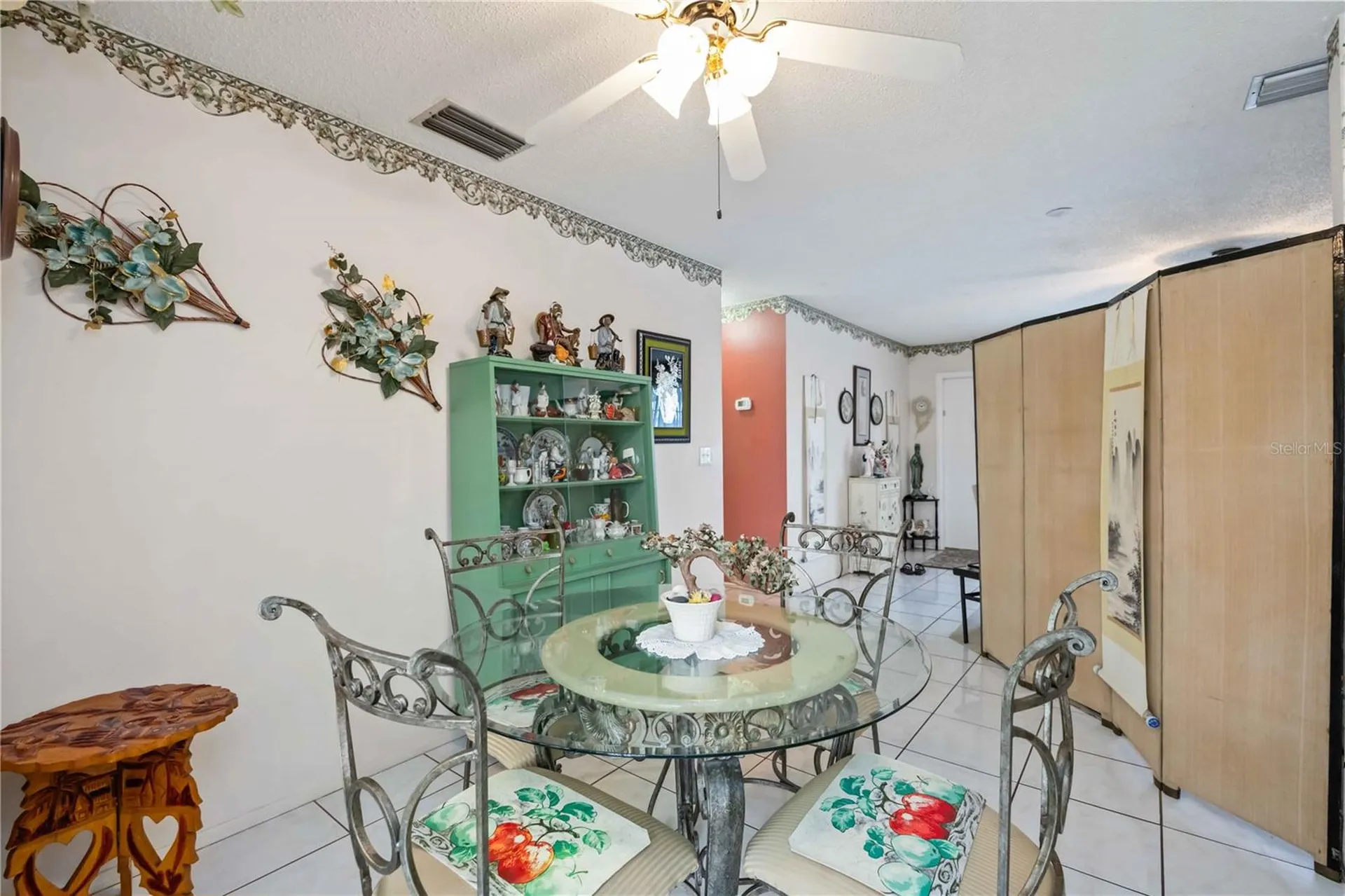 3801 Chinaberry Bradenton FL 34208