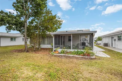 3801 Chinaberry Bradenton FL 34208
