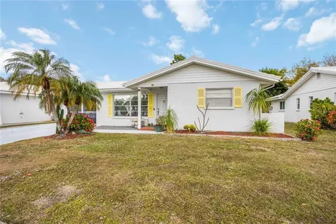3801 Chinaberry Bradenton FL 34208