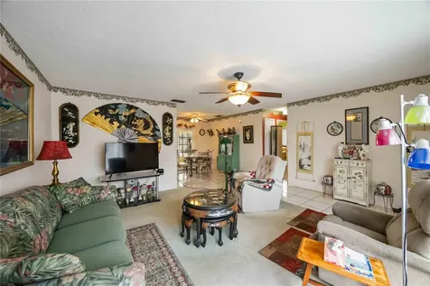 3801 Chinaberry Bradenton FL 34208