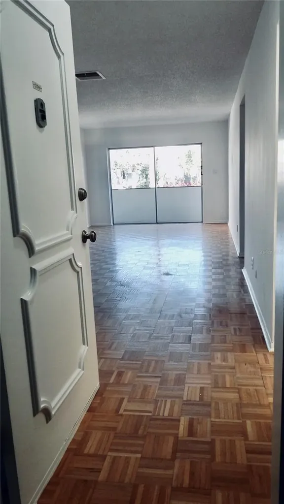 4606 W Gray Street Tampa FL 33609