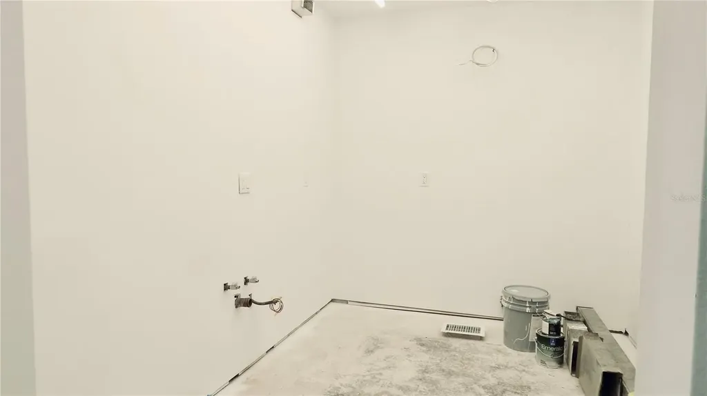 4606 W Gray Street Tampa FL 33609