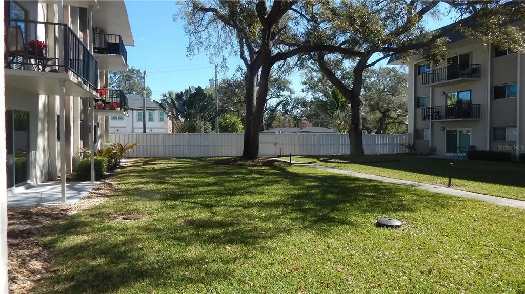 4606 W Gray Street Tampa FL 33609