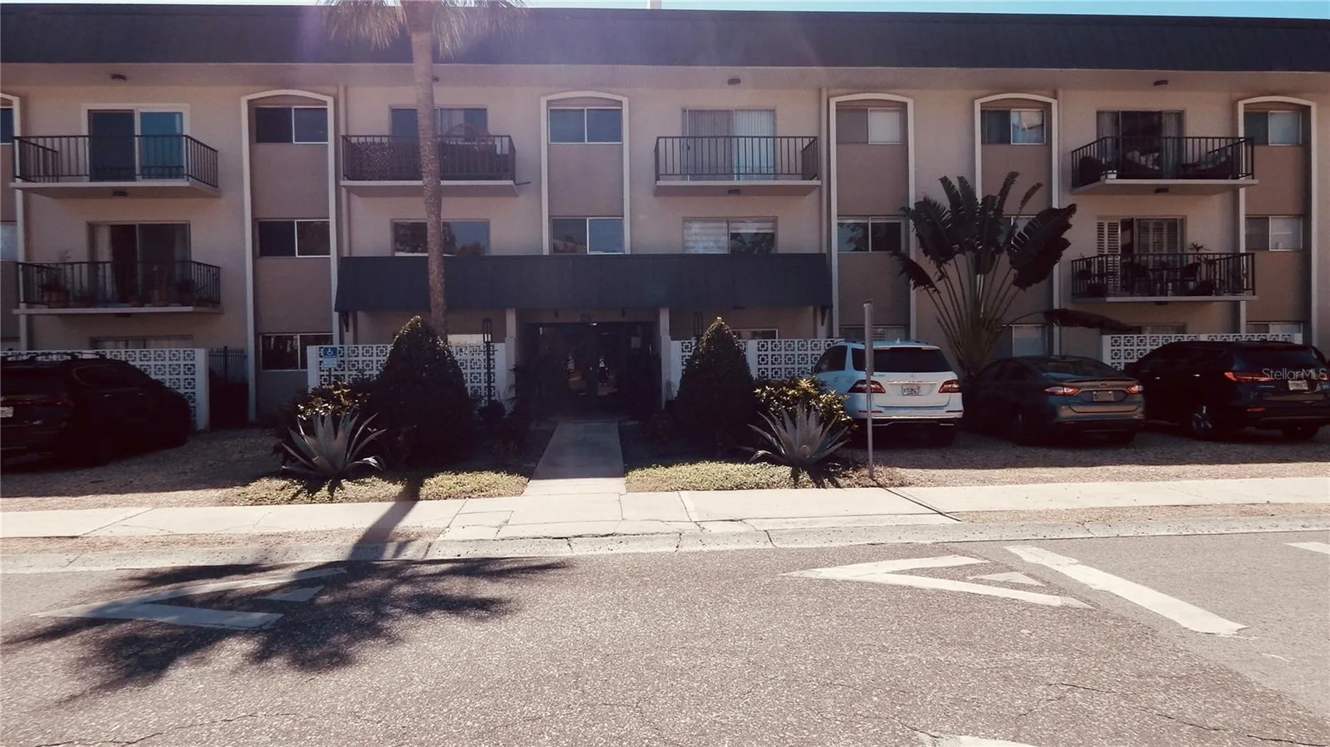4606 W Gray Street Tampa FL 33609