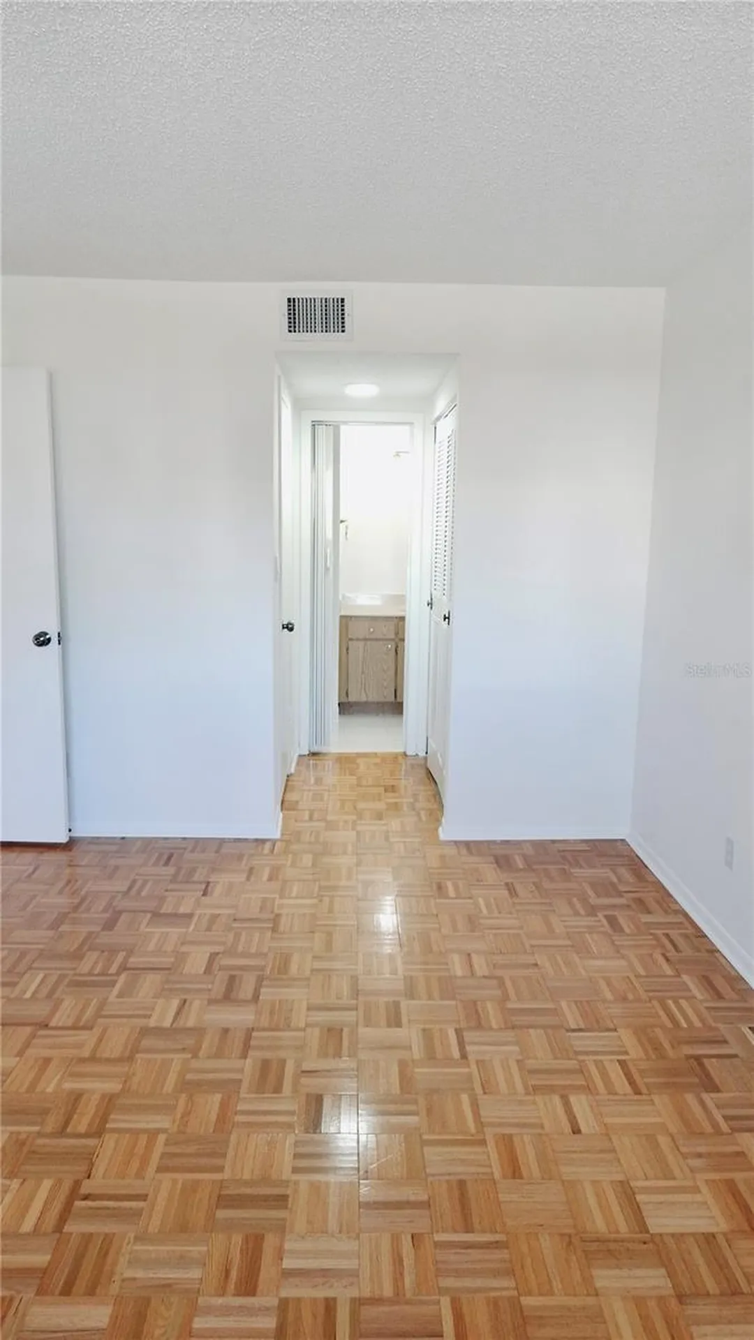 4606 W Gray Street Tampa FL 33609