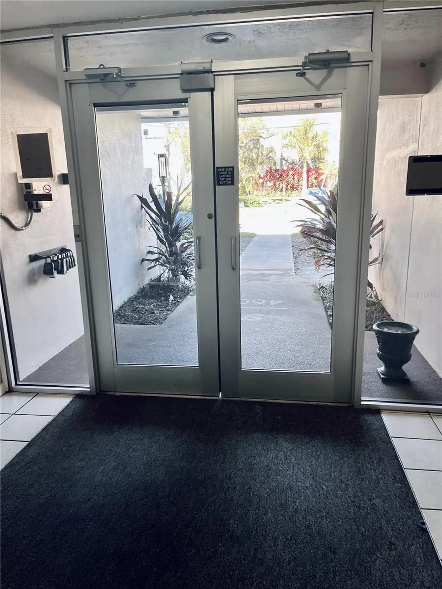 4606 W Gray Street Tampa FL 33609