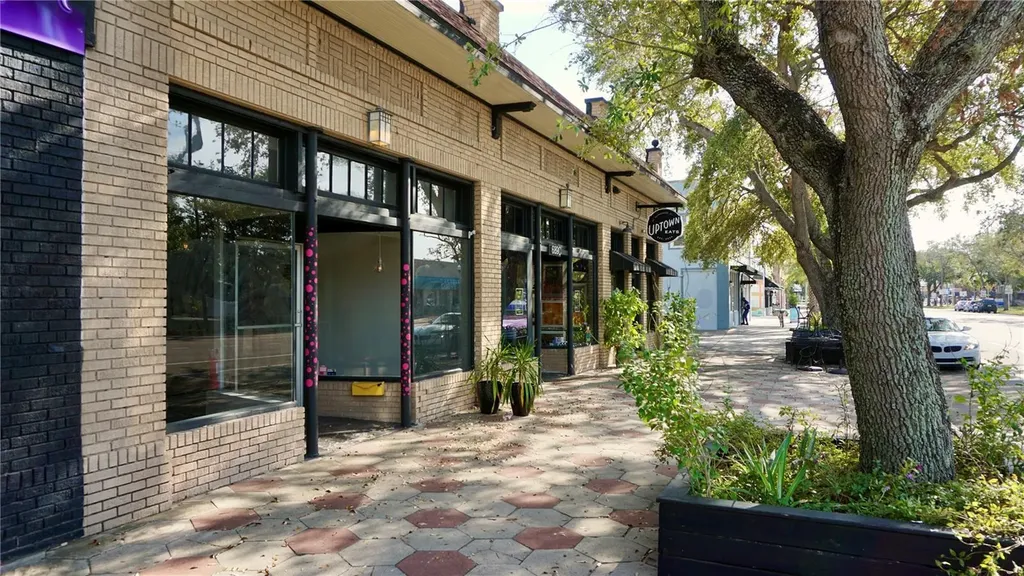 689 Drive Martin Luther King Jr Street N St Petersburg FL 33701