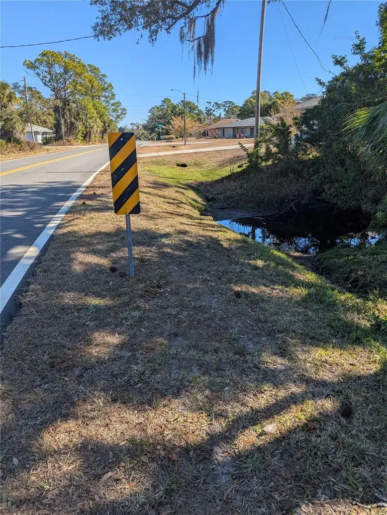 Lots 1,2&3 De Leon Drive North Port FL 34287