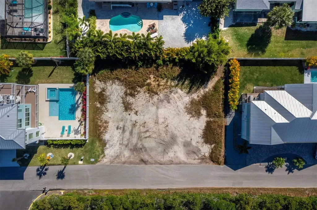 620 Companion Way Longboat Key FL 34228