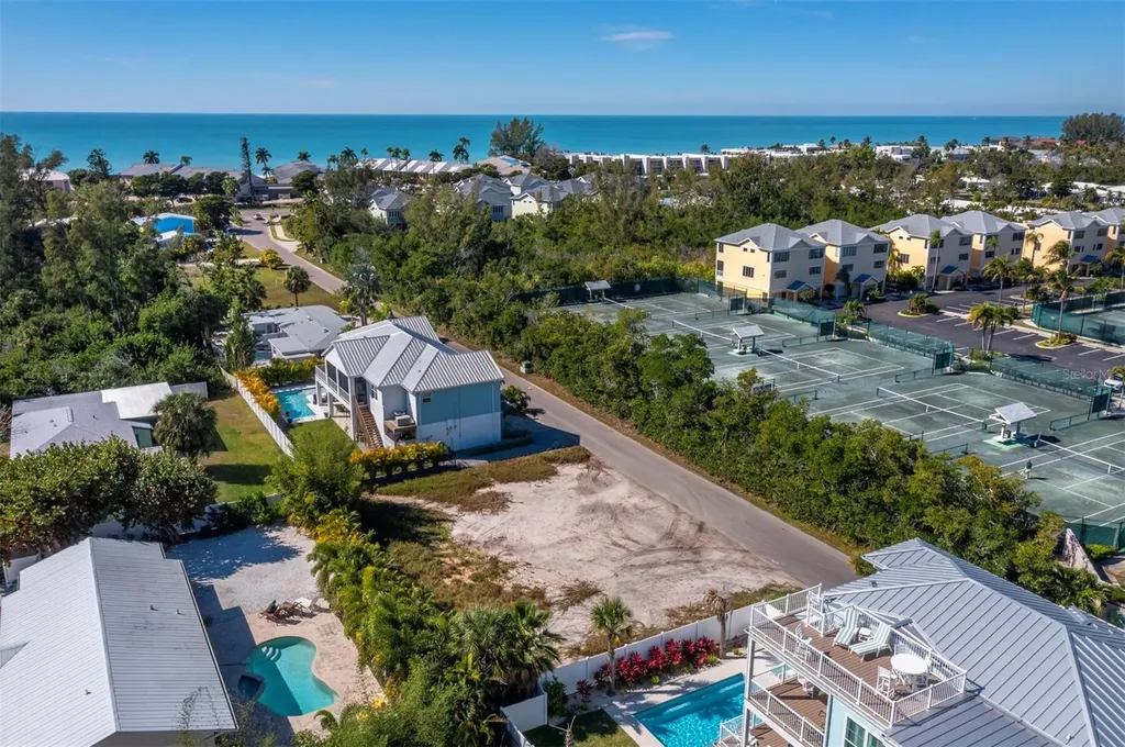 620 Companion Way Longboat Key FL 34228