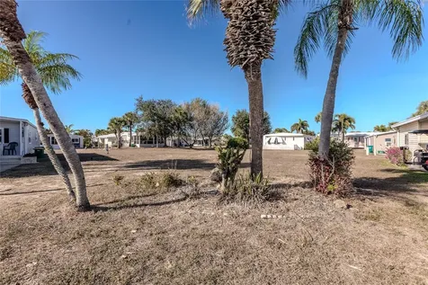 2100 Kings Highway Port Charlotte FL 33980