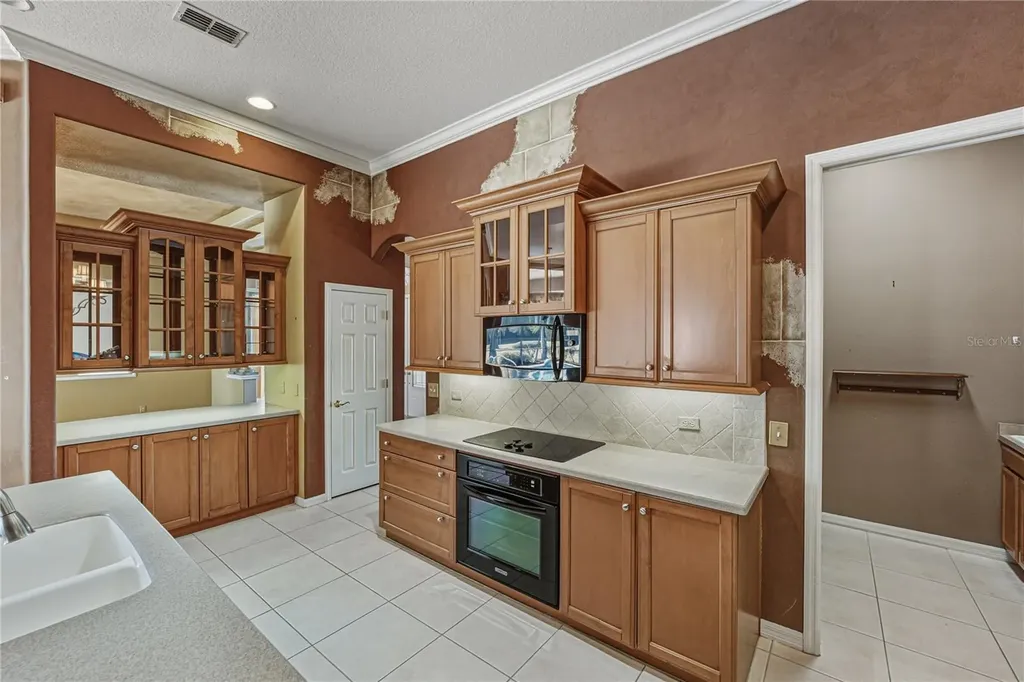 12518 Lake Jovita Boulevard Dade City FL 33525