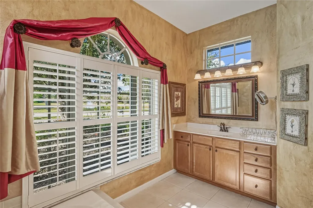 12518 Lake Jovita Boulevard Dade City FL 33525