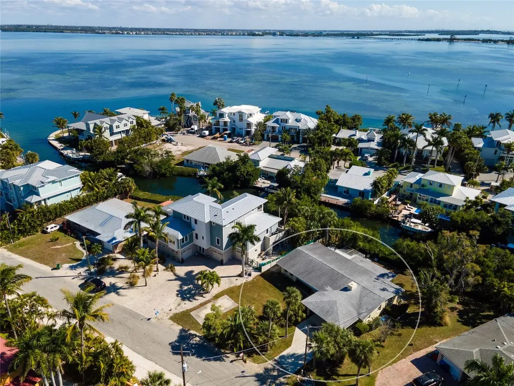 507 58th Street Holmes Beach FL 34217