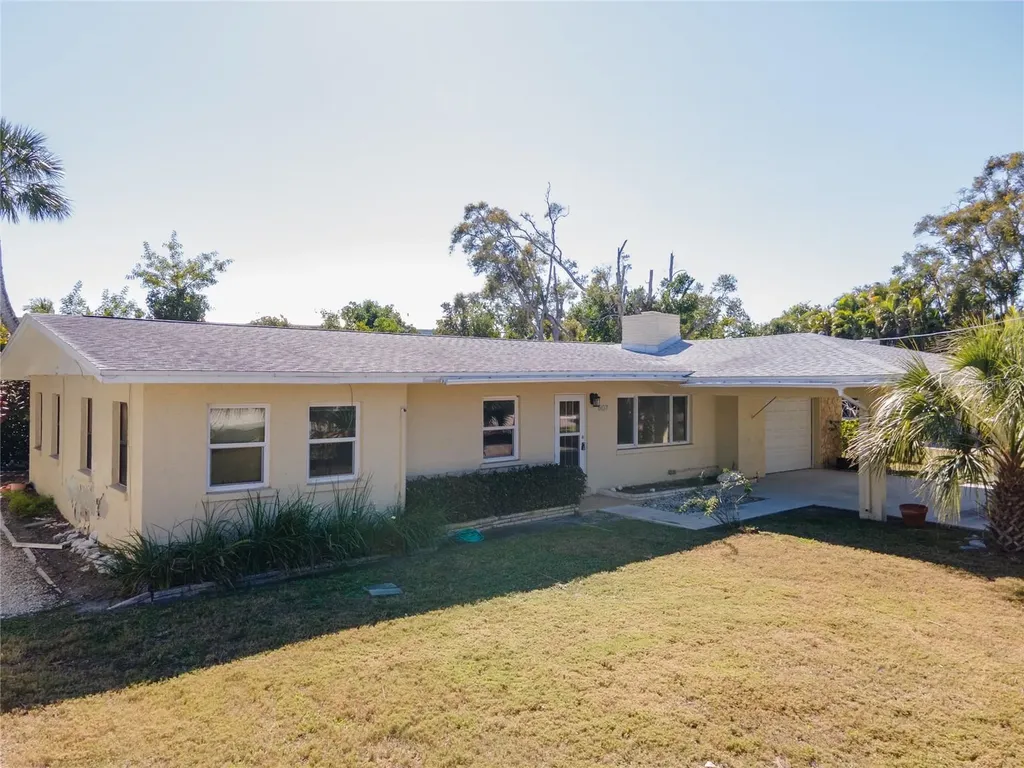 507 58th Street Holmes Beach FL 34217