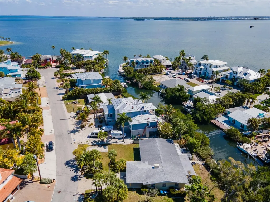507 58th Street Holmes Beach FL 34217