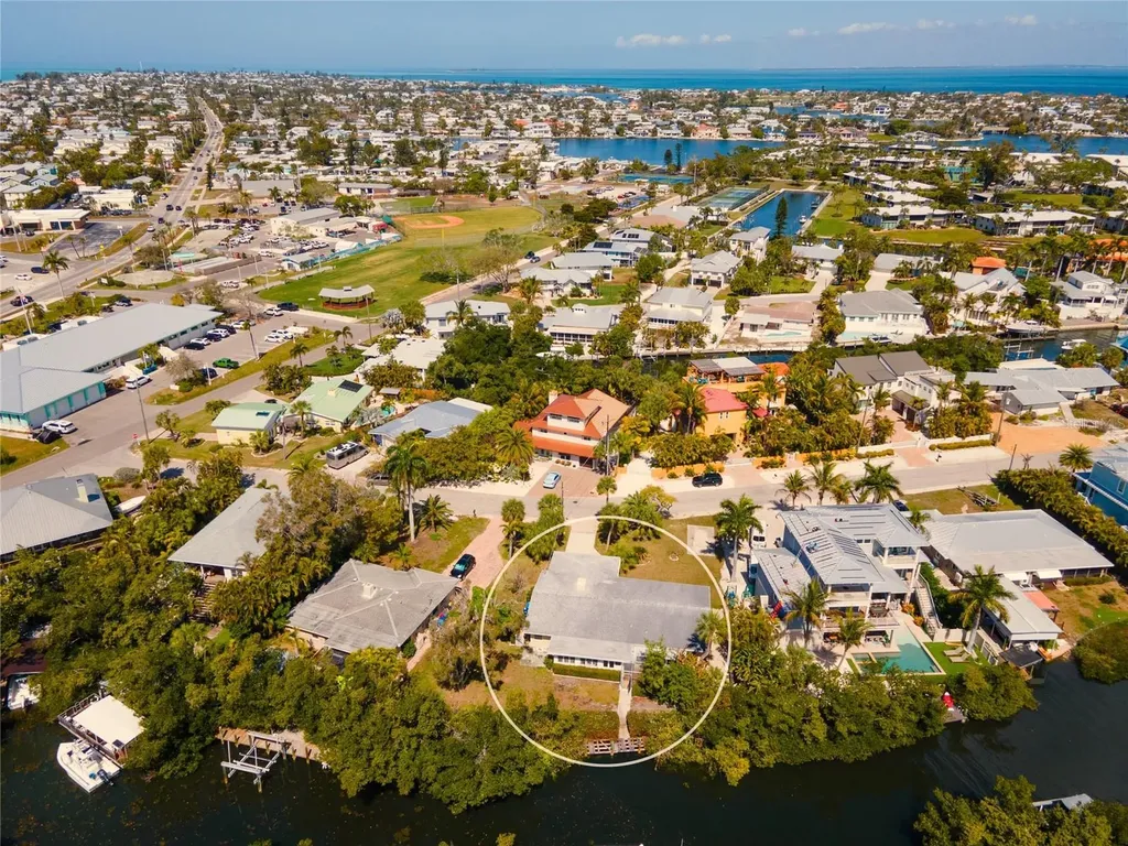 507 58th Street Holmes Beach FL 34217