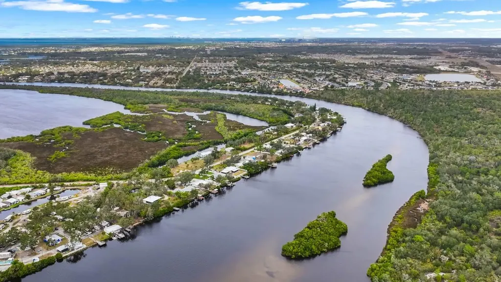 2606 River Bend Drive Ruskin FL 33570