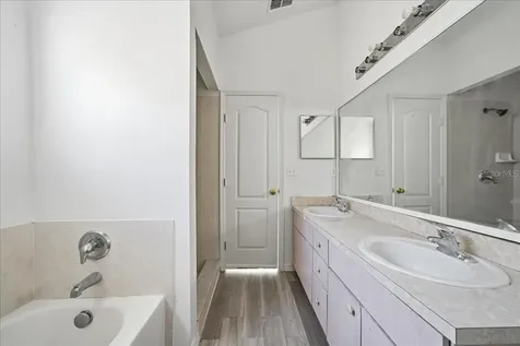 7962 Niagara Falls Court Orlando FL 32825