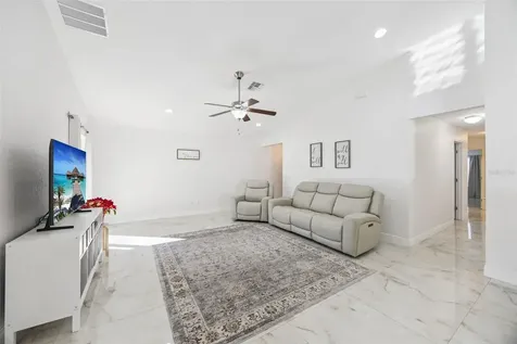 2015 Orange Avenue St Cloud FL 34769