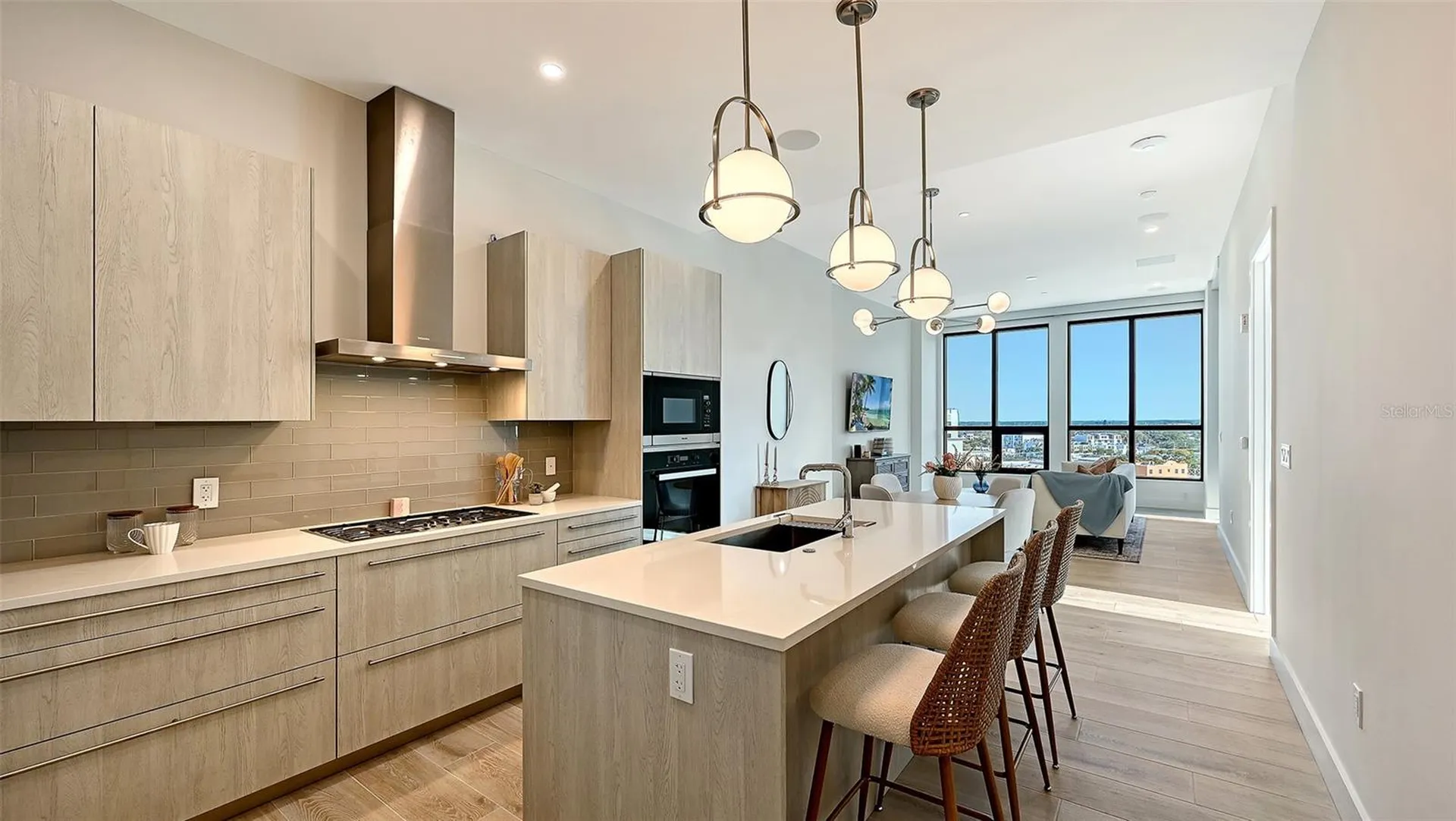 33 S Palm Avenue Sarasota FL 34236