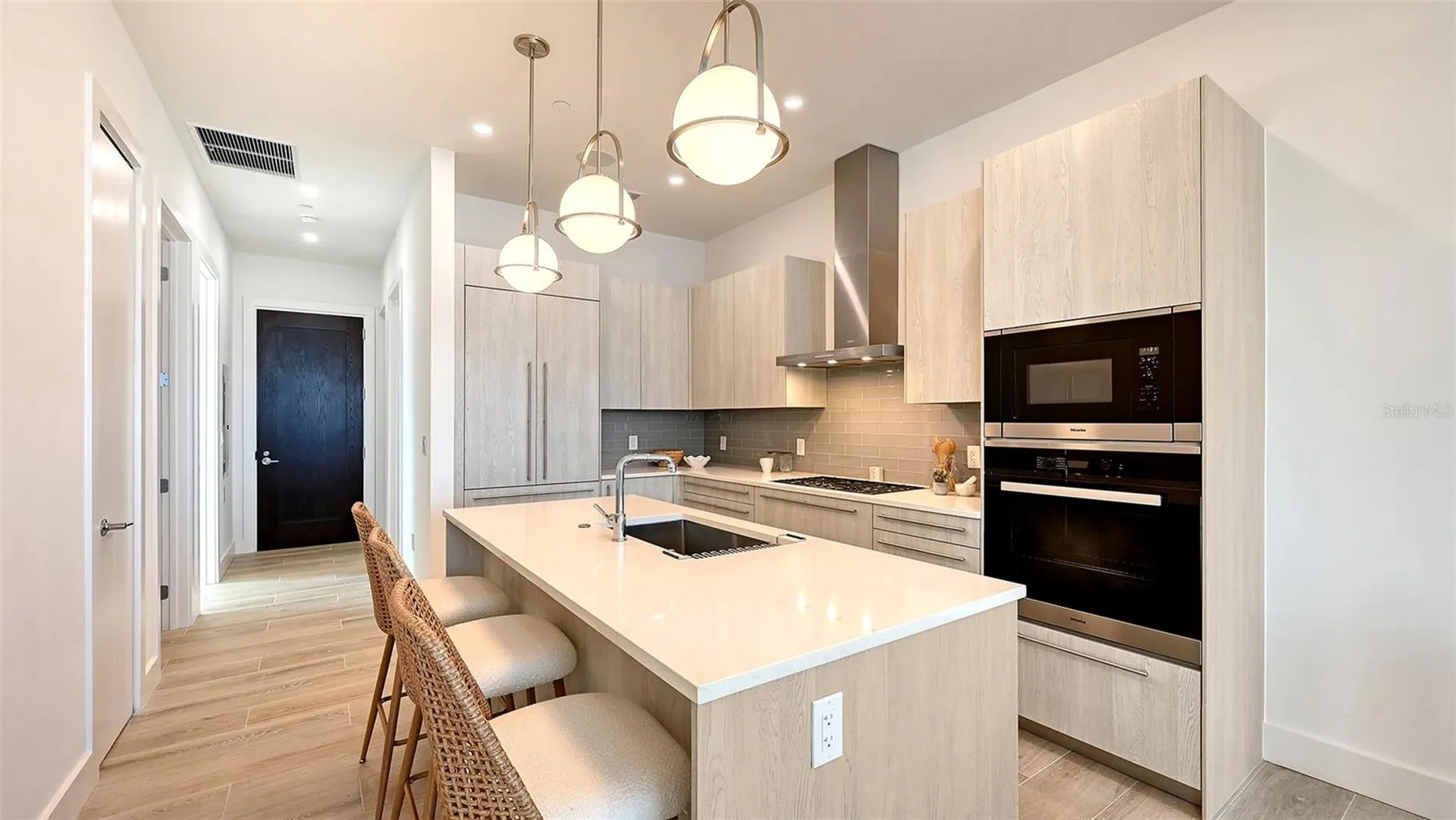 33 S Palm Avenue Sarasota FL 34236