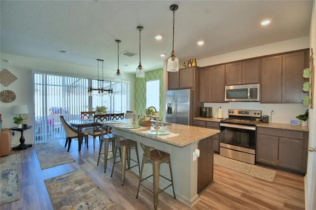 1737 Hill Top Drive Dundee FL 33838
