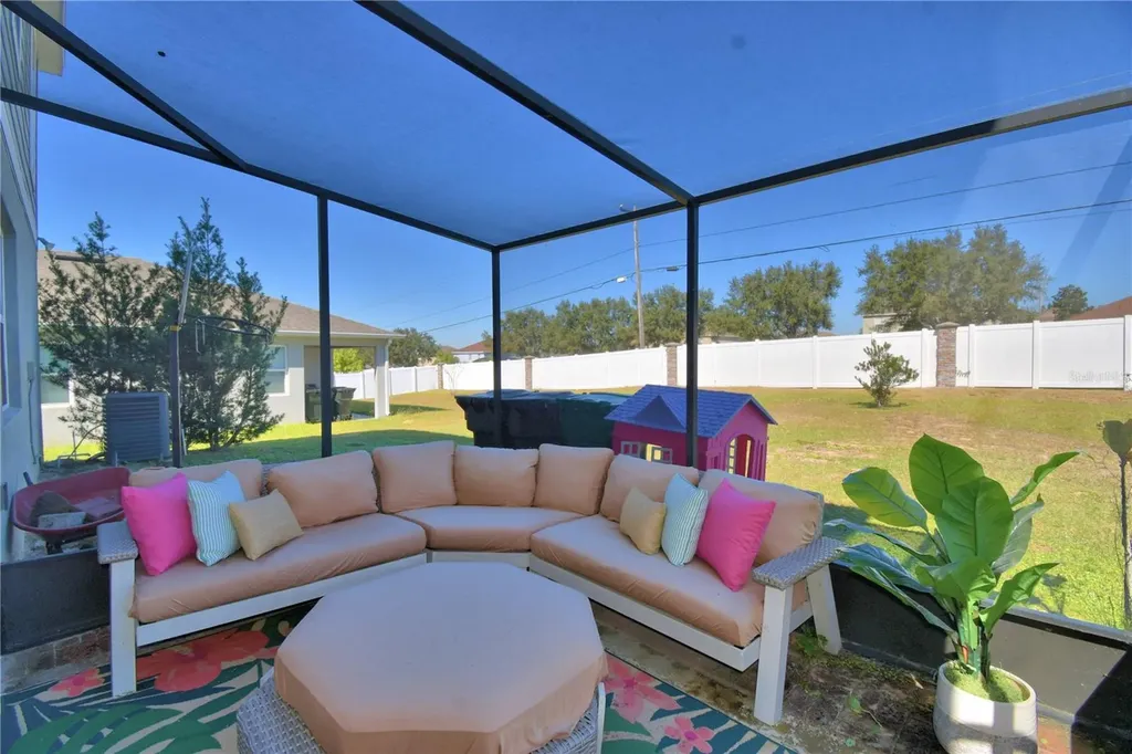 1737 Hill Top Drive Dundee FL 33838